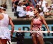 Aryna Sabalenka, ignorată de Elina Svitolina, la finalul meciului de la Roland Garros FOTO Guliver/GettyImages