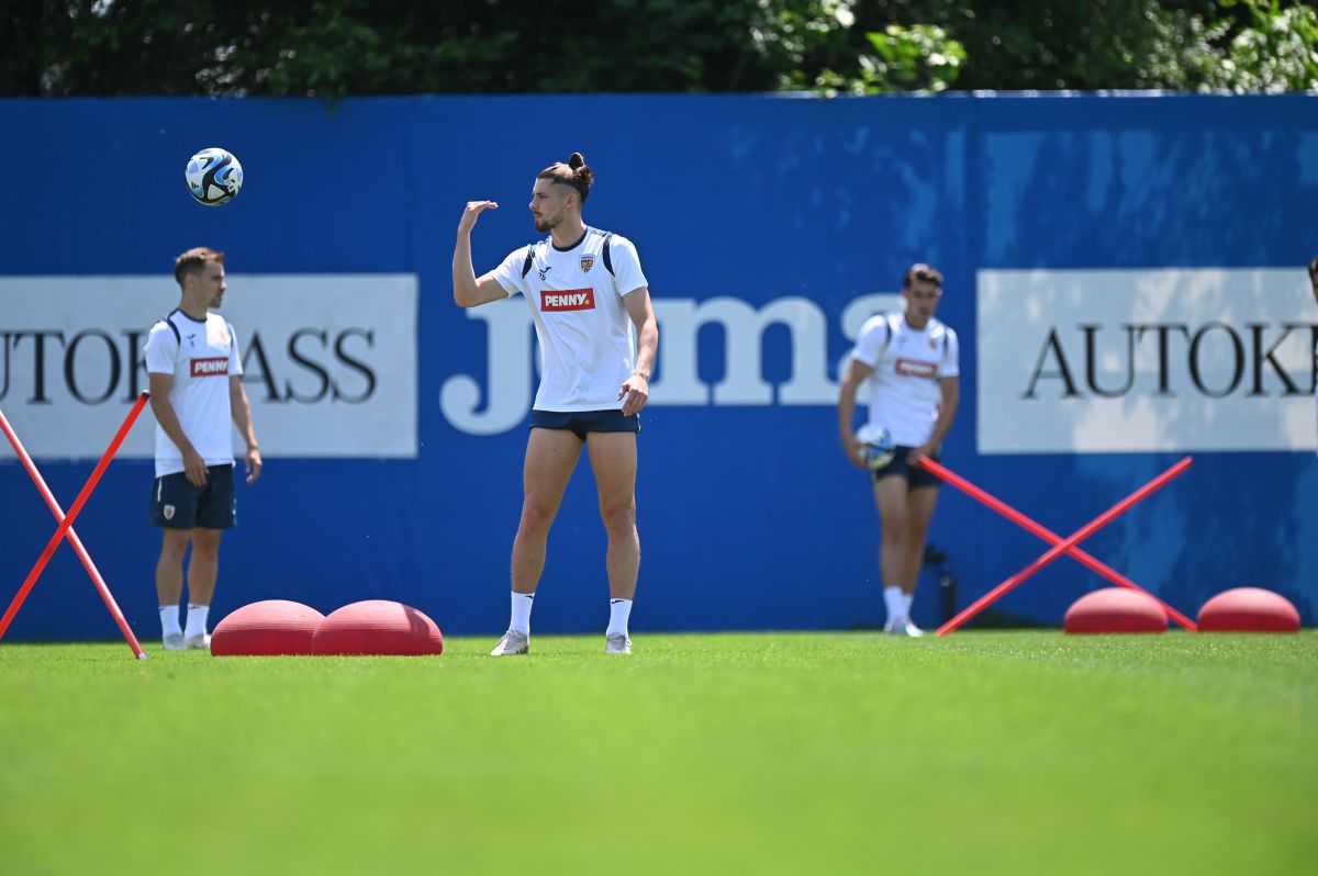 „Naționala” României s-a reunit astăzi pentru pregătirea „dublei” cu Kosovo și Elveția: „Ar fi bun și un egal cu kosovarii”