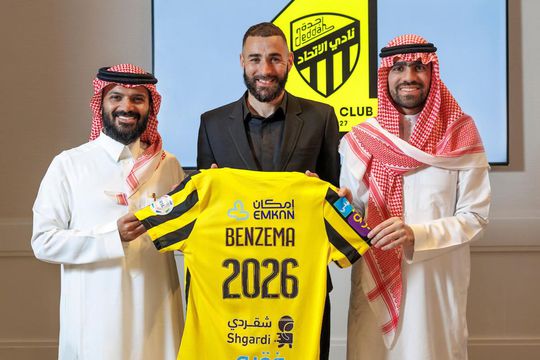 Karim Benzema (35 de ani) a fost prezentat oficial la Al Ittihad, campioana Arabiei Saudite/ FOTO: Twitter @Al Ittihad