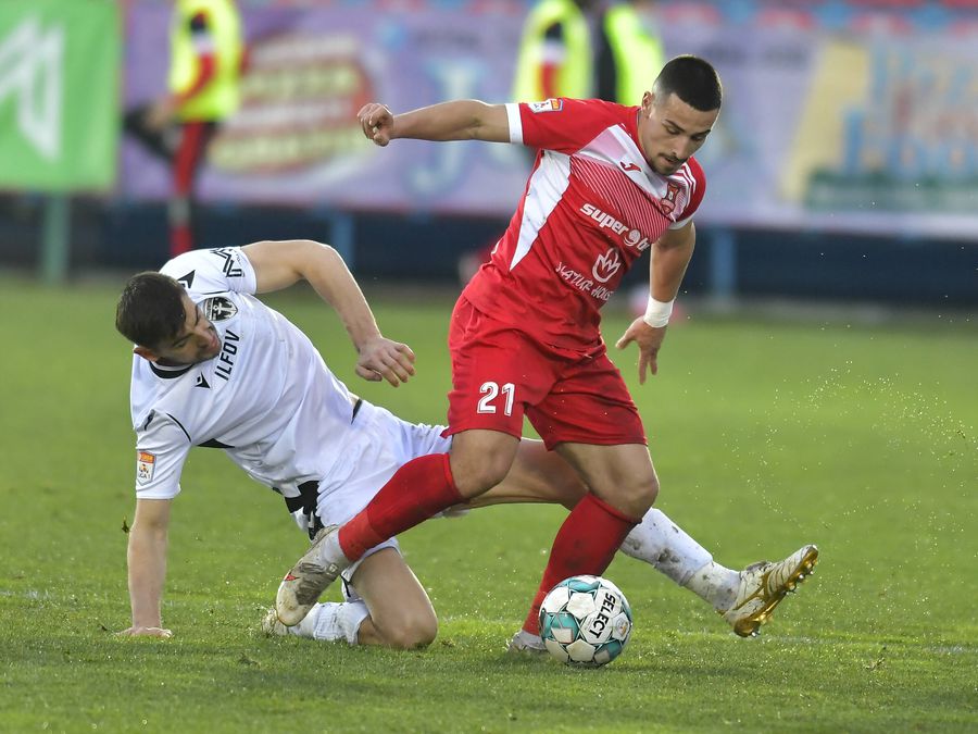 David Mayoral, cu numărul 21 / FOTO: Imago David Mayoral, fostul mijlocaș de la Hermannstadt, s-a retras la 26 de ani: „Fotbalul a fost pasiunea mea, dar n-am mai putut îndura”