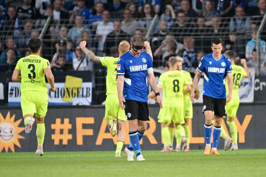 SV Wehen Wiesbaden a câștigat și returul barajului cu Arminia Bielefeld, scor 2-1 (4-0 în tur), și a promovat în liga secundă germană. / FOTO: Imago