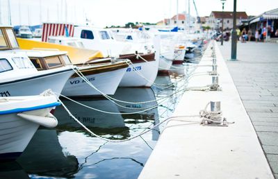 Modalități de depozitare a bărcilor în offseason