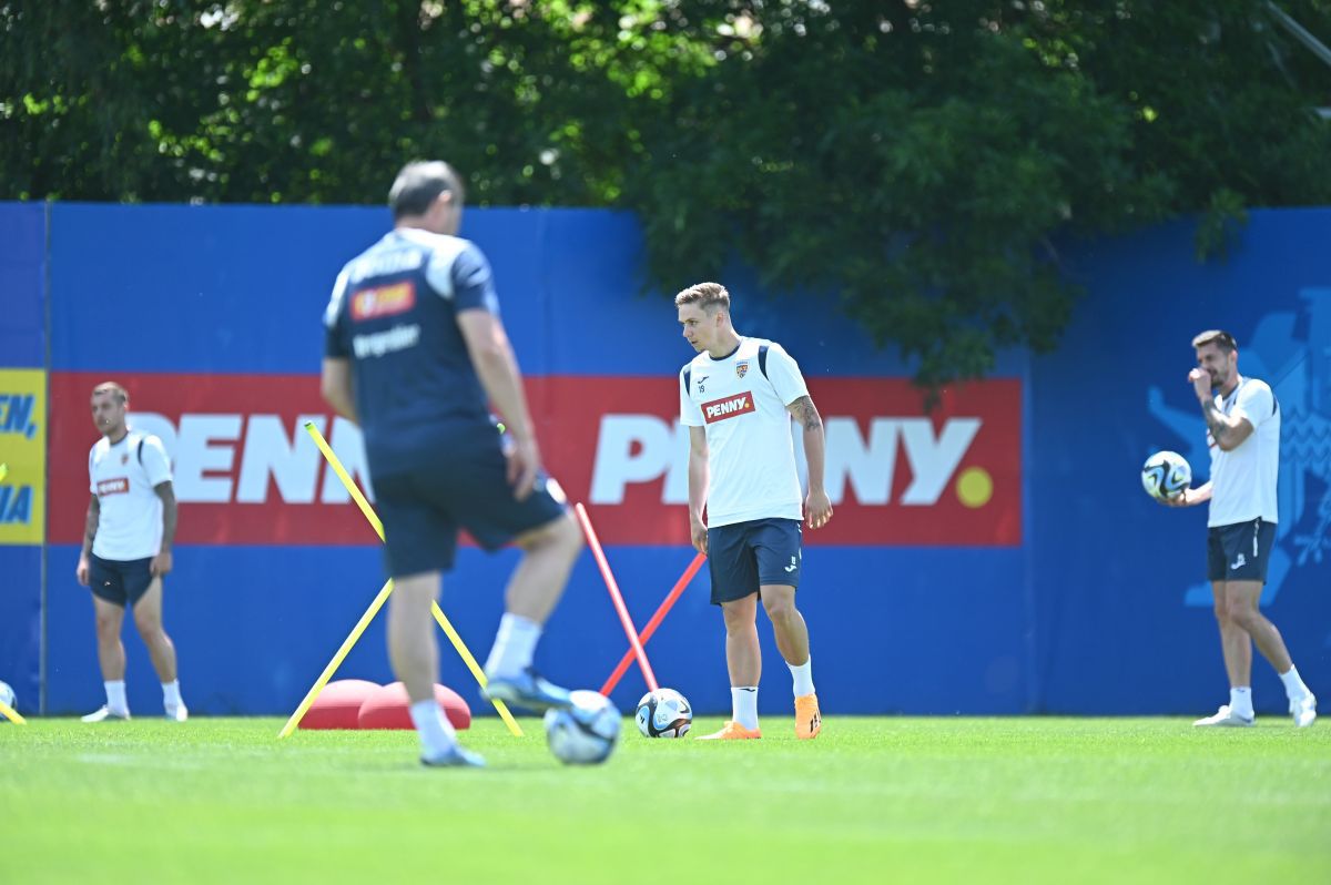 „Naționala” României s-a reunit astăzi pentru pregătirea „dublei” cu Kosovo și Elveția: „Ar fi bun și un egal cu kosovarii”