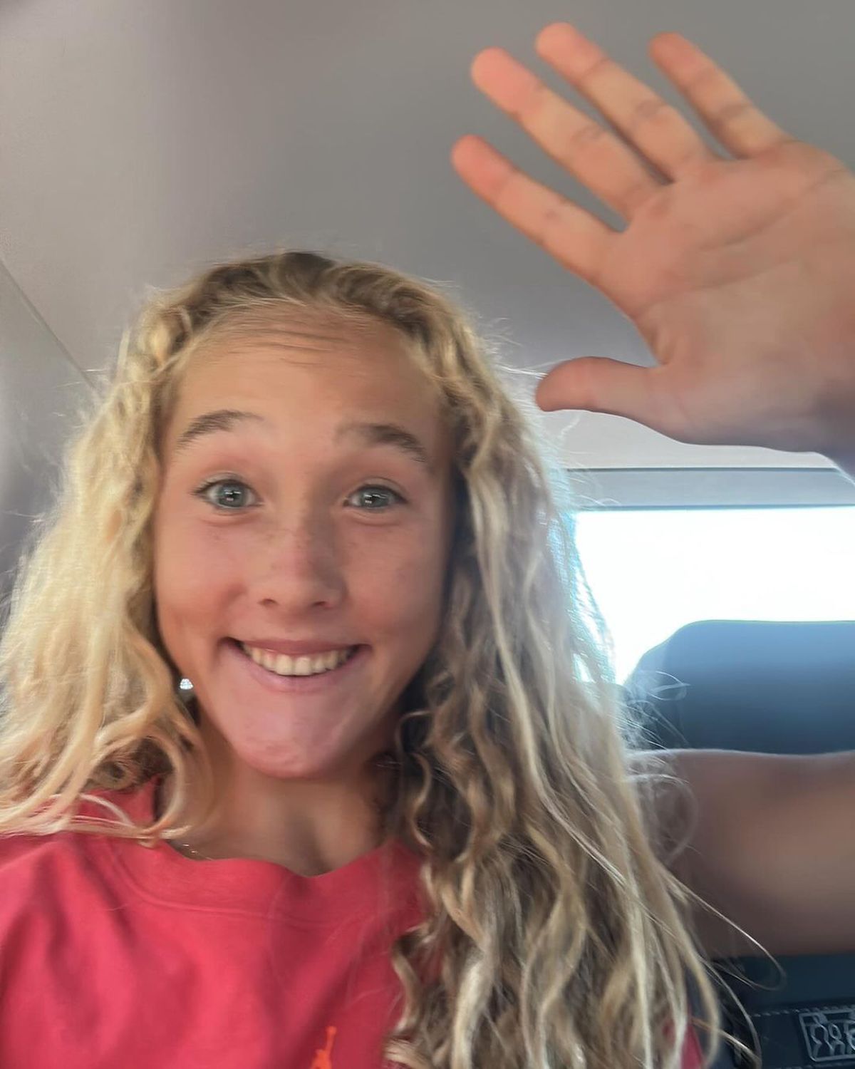 Cine este rusoaica superambițioasă, de 17 ani, din semifinalele Roland Garros: „Unde văd spațiu liber, DAU! Djokovic are 24 de Grand Slamuri?! Eu vreau 25!”