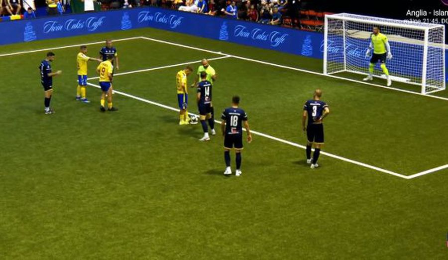 Marius Balogh transformă lovitura de la 7 metri / FOTO: Captură TV @Digi Sport 1 România s-a calificat în semifinalele Europeanului de minifotbal » Urmează marele test: reeditarea finalei CM din 2023