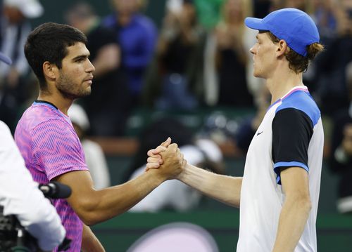 Ziua de vineri, 7 iunie, este una plină la Roland Garros. Cele mai așteptate evenimente sunt semifinalele tabloului masculin, Carlos Alcaraz - Jannik Sinner și Casper Ruud - Alexander Zverev.