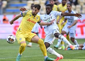 Caz incredibil în SuperLiga! » Și-a păcălit antrenorul că joacă pe alt post: „A fost pus de alții să-mi zică. Nu atingea mingea!”