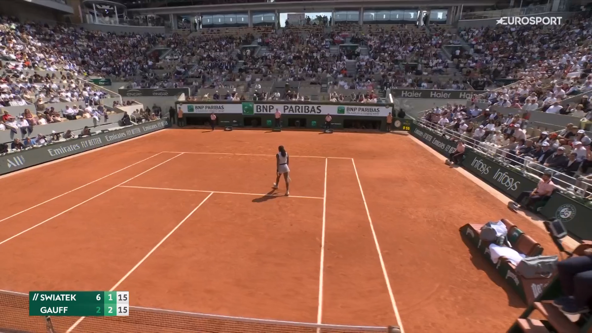 Iga Swiatek, la a patra finală la Roland Garros » Coco Gauff a plâns pe teren