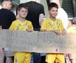 Fanii români prezenţi la antrenamentul oficial al României FOTO: Ionuţ Iordache (GSP)