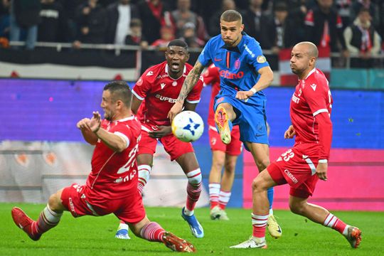 FCSB are cotă 2,25 să câștige Liga 1 și în sezonul următor. Dinamo - 20 / foto: Imago Images