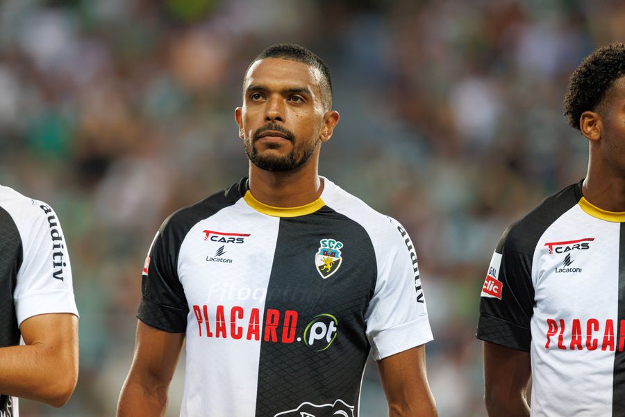 Lucas Africo / foto: Imago Mirel Rădoi își betonează apărarea: fundaș de 300.000 de euro dorit la Craiova