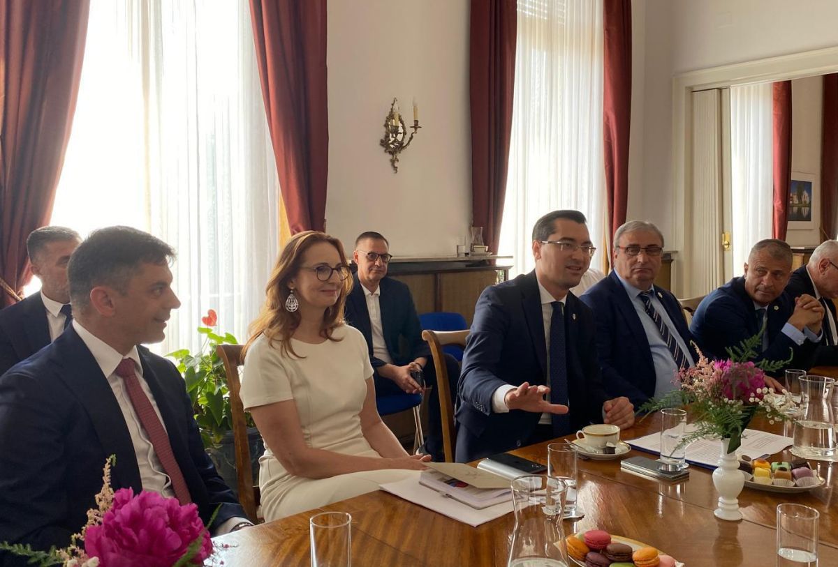 Surpriză! Răzvan Burleanu a dat-o pe FCSB exemplu la un eveniment select din Viena, într-un discurs de 20 de minute ținut la ambasadă