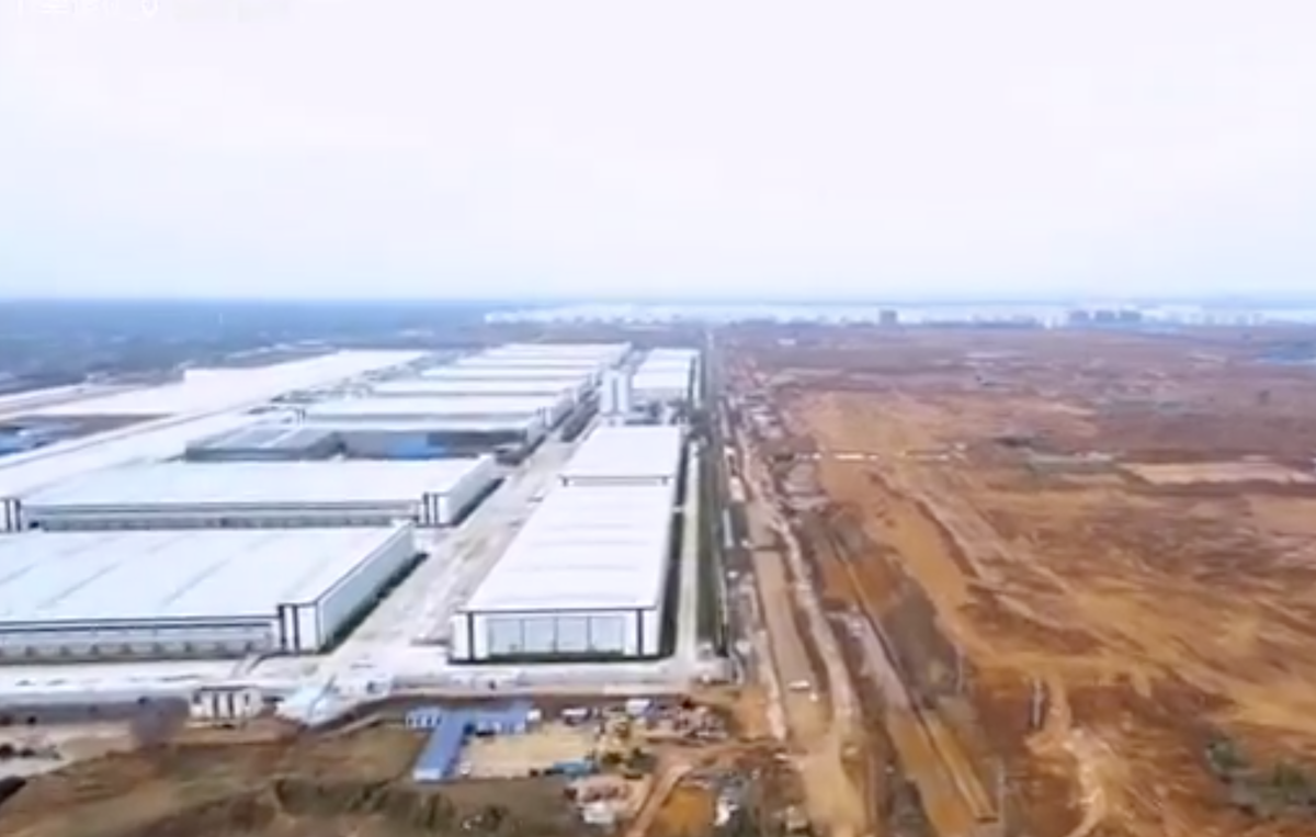 BYD construiește o fabrică gigant în China