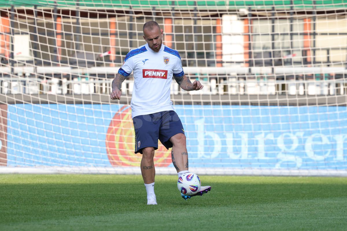 Toate pânzele sus! O surpriză plăcută și o veste mai puțin bună de la antrenamentul oficial al României: Mircea Lucescu, pus pe gânduri