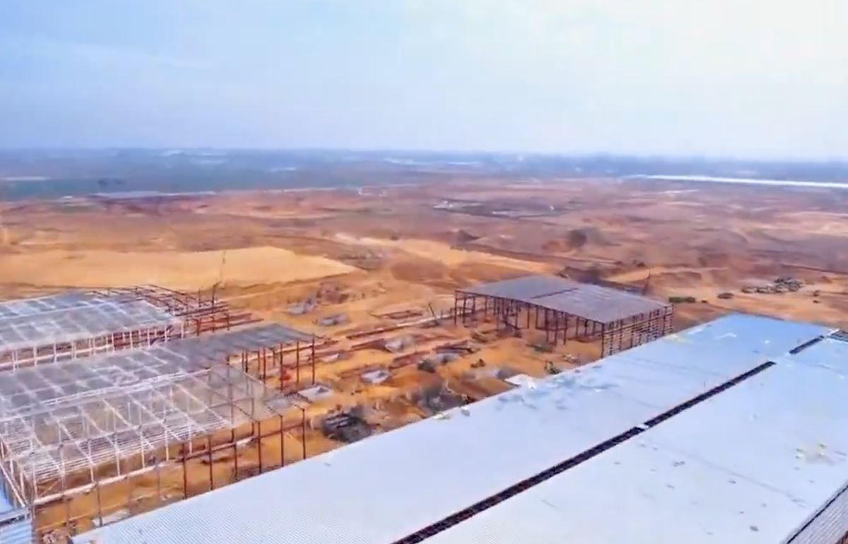 BYD construiește o fabrică gigant în China