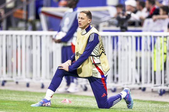 Mijlocașul echipei Lyon, sârbul Nemanja Matic, a primit o suspendare de două etape după ce a acoperit cu bandă adezivă un mesaj anti-homofobie de pe tricoul său