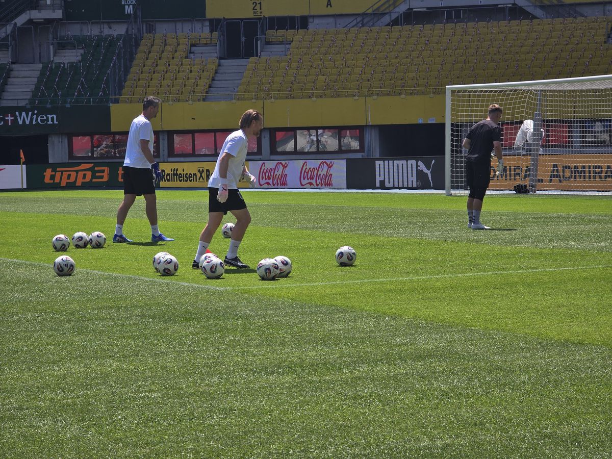 Man, Tănase și Stanciu sunt remarcații lui Ralf Rangnick » Ce pregătesc austriecii pentru partida cu România