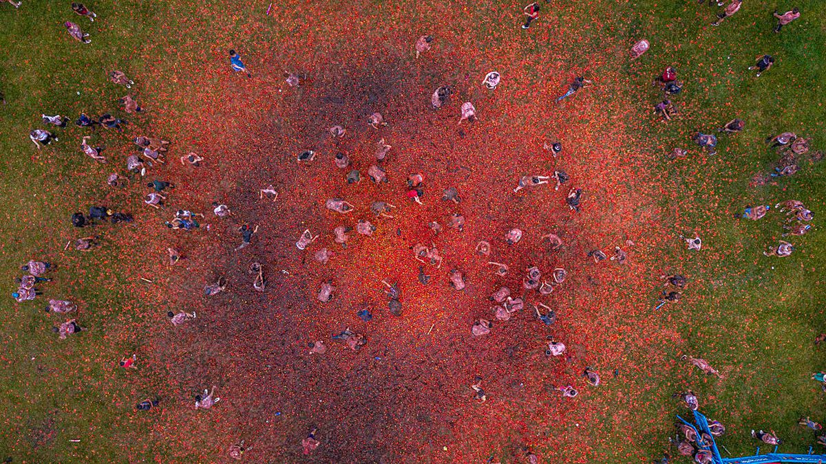 Au deschis stadionul pentru cel mai nebun festival din lume! Tradiția împrumutată din Spania, dusă la alt nivel