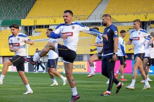 Toate pânzele sus! O surpriză plăcută și o veste mai puțin bună de la antrenamentul oficial al României: Mircea Lucescu, pus pe gânduri