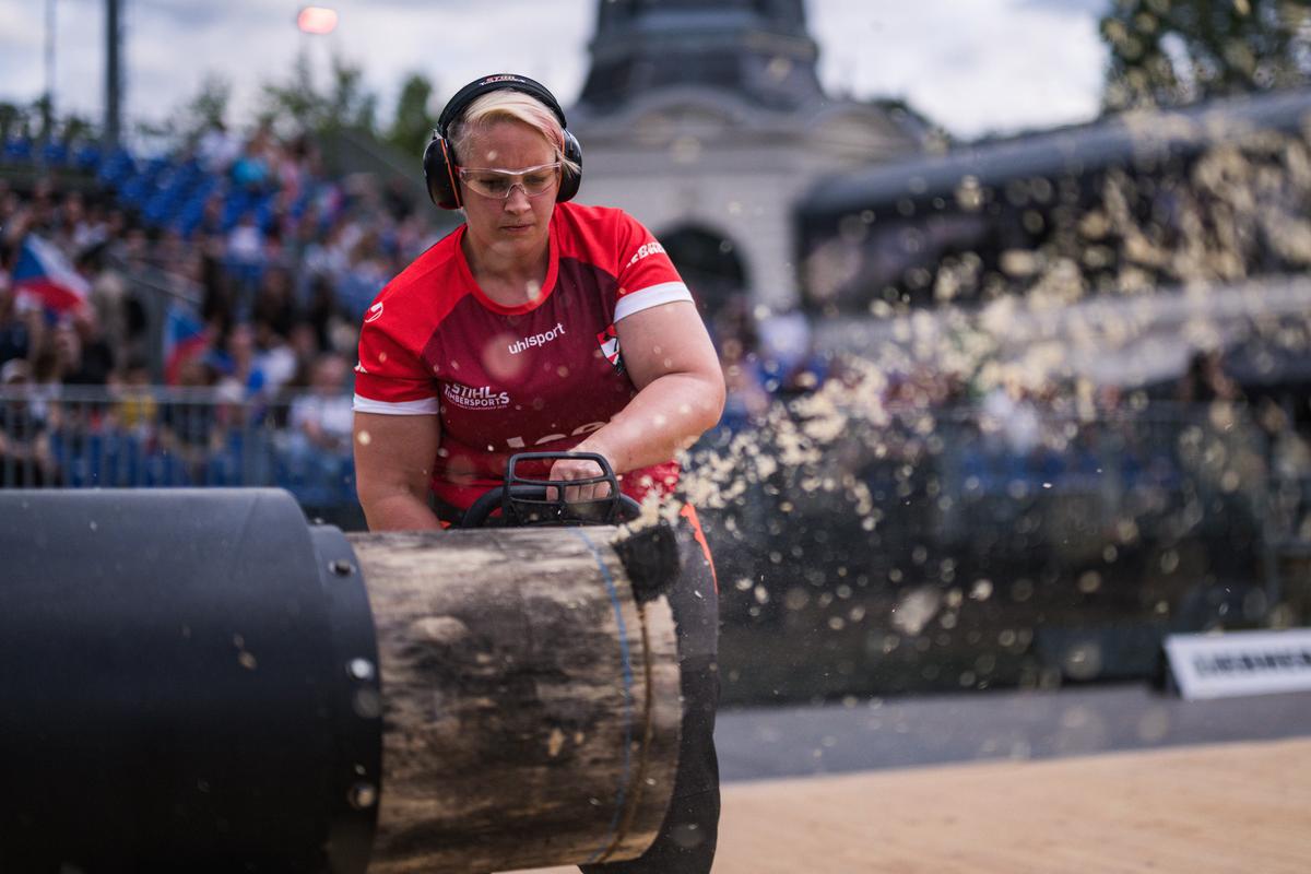 Cupa mondială feminină la tăiat lemne - Budapesta