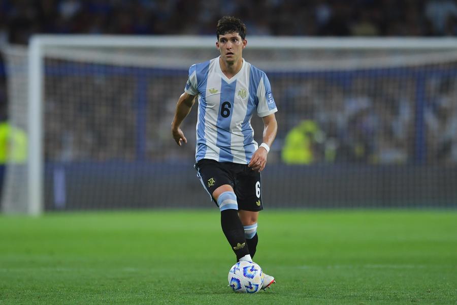 Leonardo Balerdi, fundașul central al lui Olympique Marseille // FOTO Getty Images Vești proaste pentru Argentina: s-a „rupt” și ratează Cupa Mondială