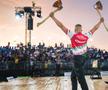 Zgomot de drujbe și lovituri perfecte de topor! Doar 6 titani au rezistat pe scena ridicată pe apă la Budapesta