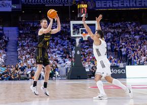 Surpriză imensă în baschet! După ce a jucat finala Euroligii, Real Madrid a fost eliminată în „sferturile” ligii spaniole