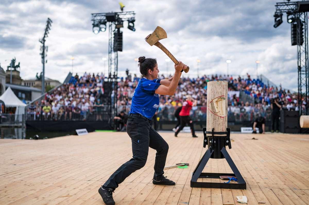 Cupa mondială feminină la tăiat lemne - Budapesta