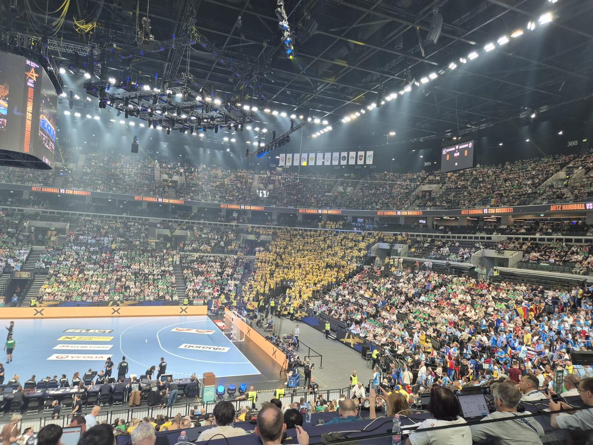Nu e totul perfect nici în sala de 230 milioane din Budapesta » Problema depistată în MVM Dome, la Final Four-ul cu 3000 de români
