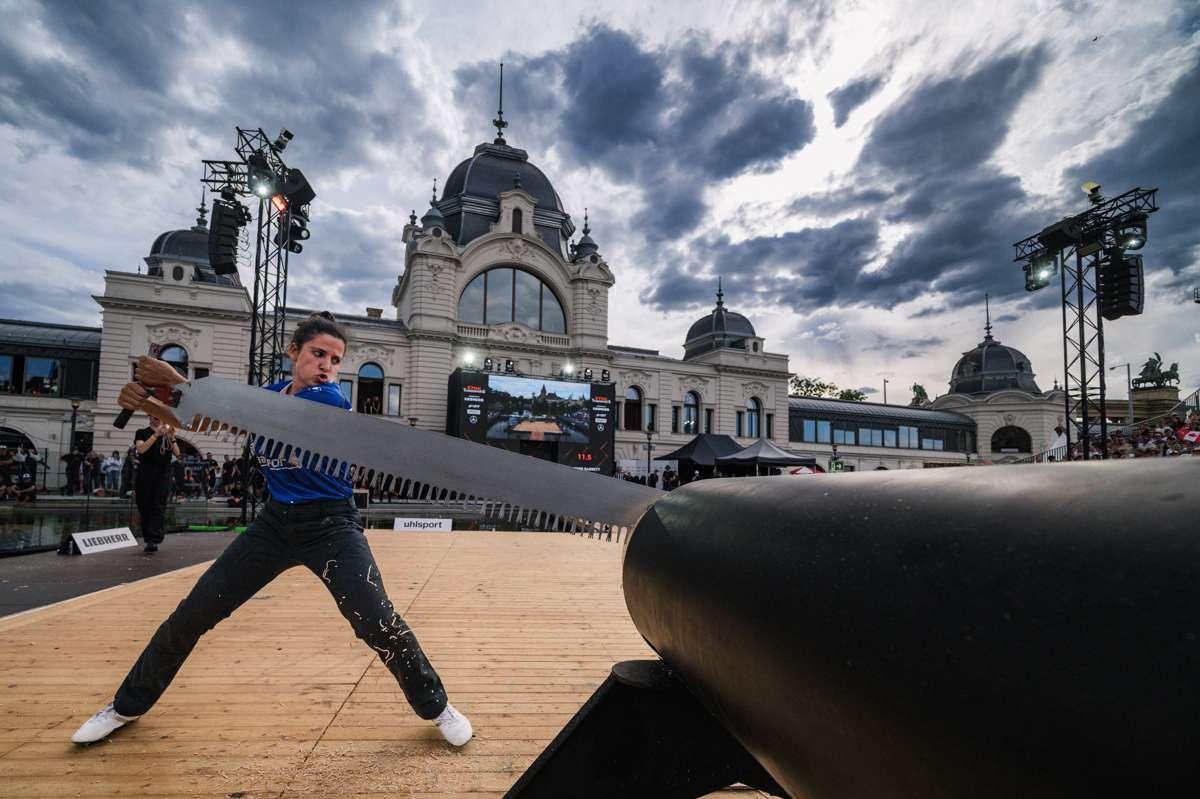 Cupa mondială feminină la tăiat lemne - Budapesta