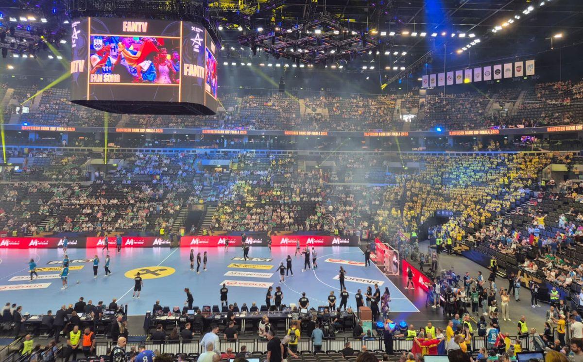 Atmosferă Metz - CSM București, Final Four în MVM Dome