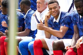 Mbappe, interviu-eveniment în cantonamentul Franței » Luat la întrebări de familie și de colegi: „Președintele Franței? Nu, eu sunt deja destul de urât!”