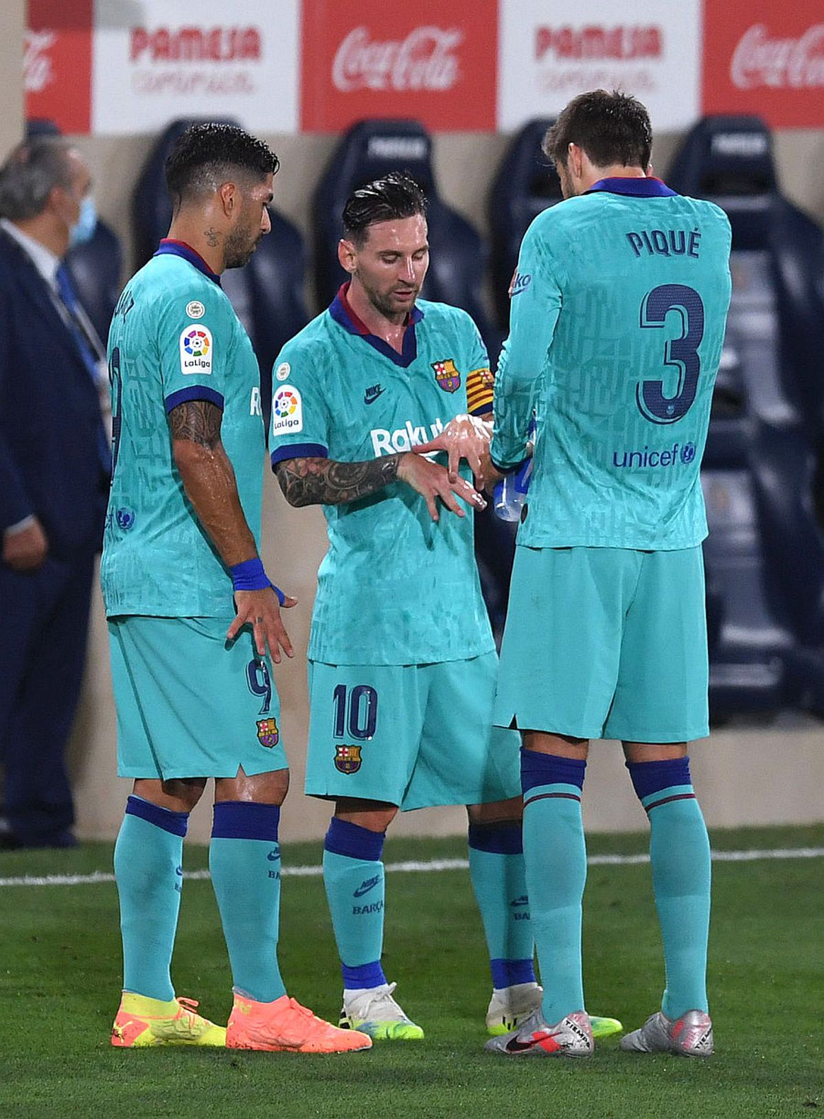 VILLARREAL - BARCELONA. Pique nu poate fi oprit! Gestul făcut la adresa VAR după ce golul lui Messi a fost anulat + reacție uluitoare după meci