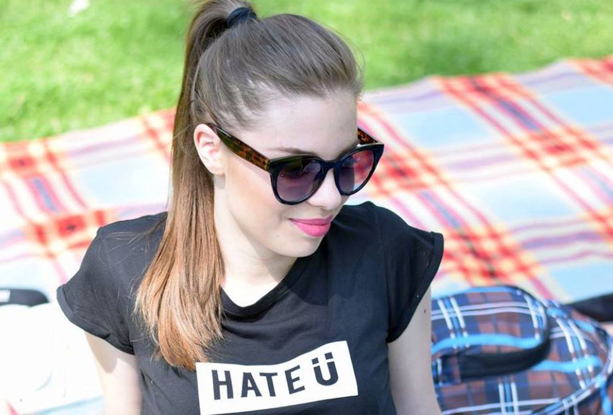 FOTO Iubita jucătorului-problemă de la Dinamo face senzație pe rețelele de socializare » Cerută de soție într-un cadru de lux