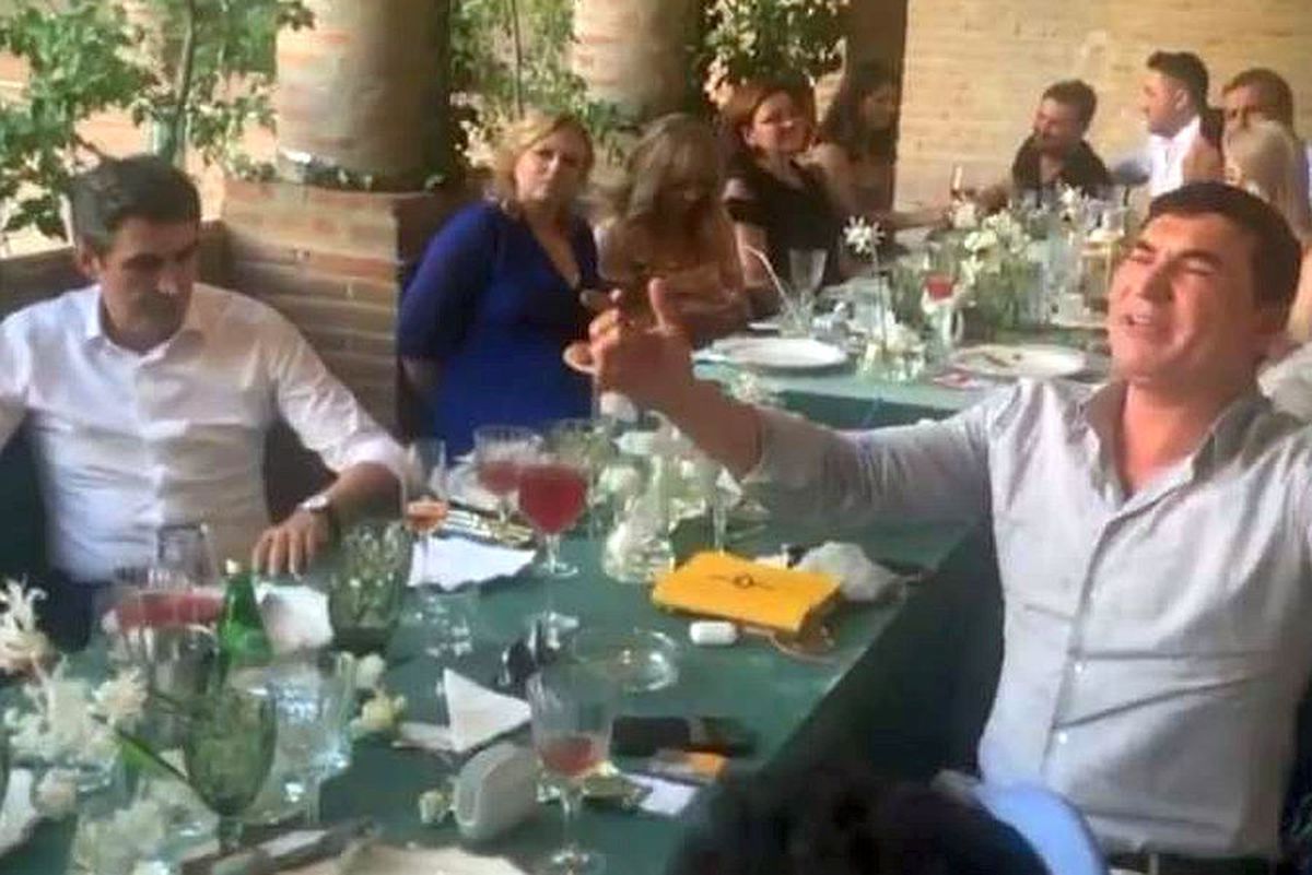 VIDEO+FOTO Cristi Borcea, invitat de marcă la botezul fiului lui Alex Pițurcă și al Cristinei Ich! Modelul a atras toate privirile