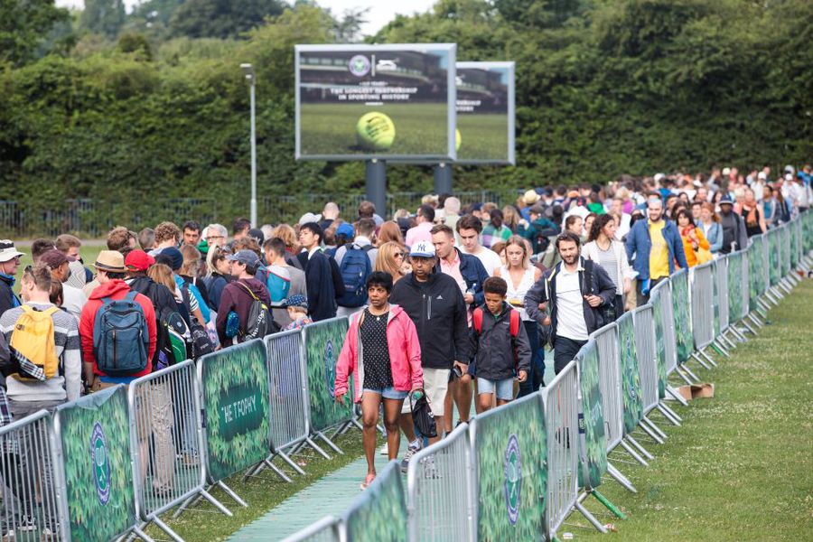 Wimbledon se joacă pe GSP.ro » Tradiție mai presus de orice: regulile All England Club, de la Middle Sunday și reverența spre loja regală până la dungile colorate de doar un centimetru