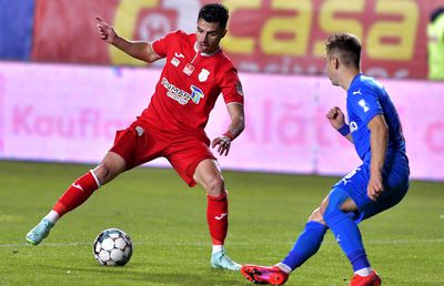 Doi fotbaliști de la o retrogradată l-au lăsat perplex pe Rotaru la negocieri: „Voi nu vă luați banii, dar vreți salariu de top?”