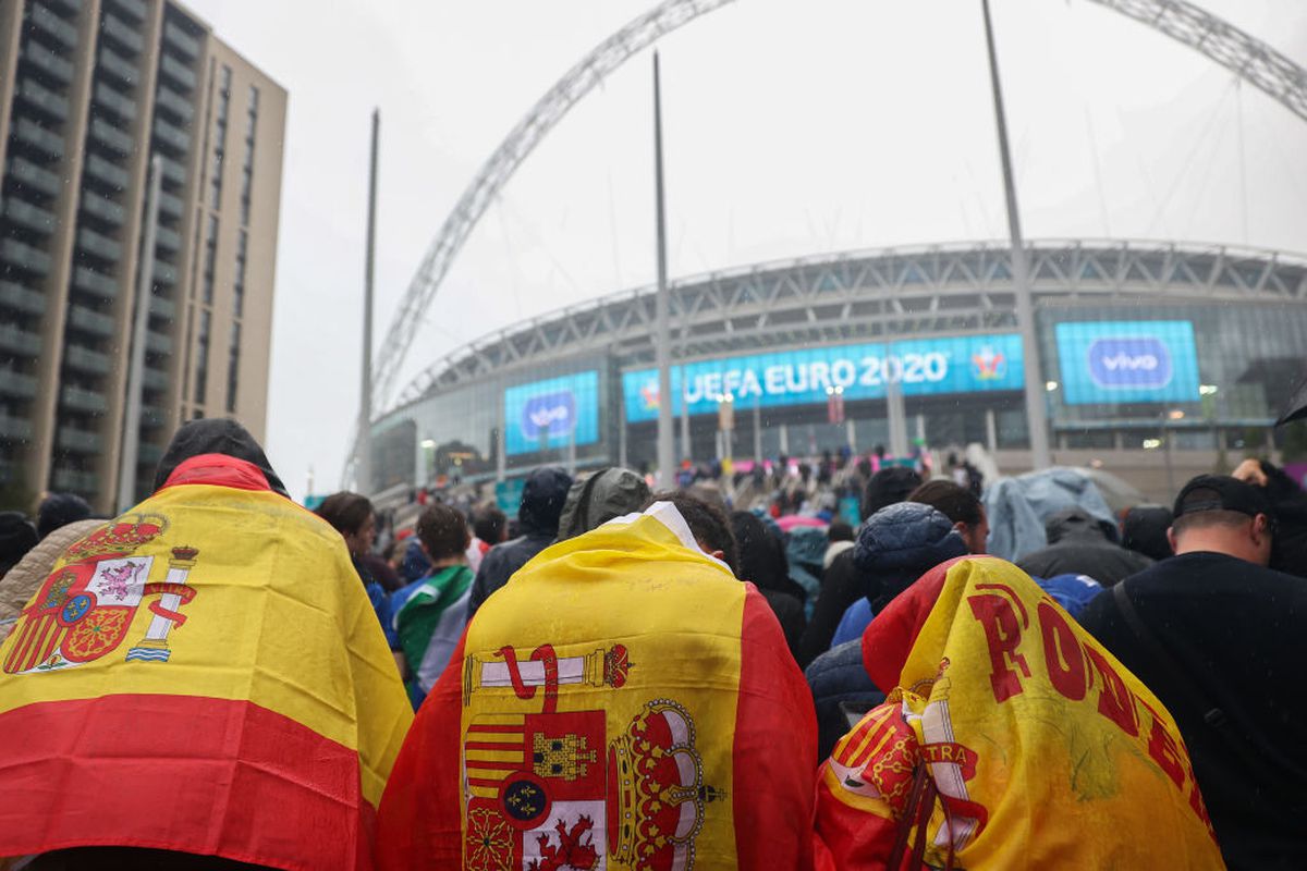 Sărbătoare pe Wembley! 54.000 de spectatori, soare după ploaie, mii de italieni și spanioli bucuroși