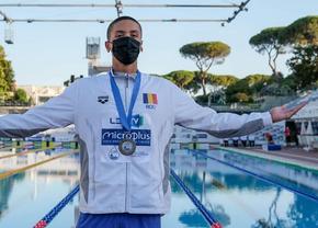 Performanță istorică pentru David Popovici la Europenele de juniori de la Roma. A doborât recordul mondial la 100 metri liber!