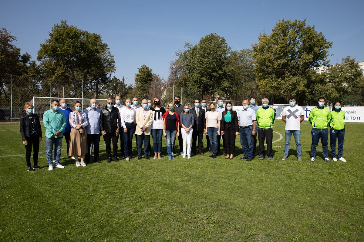 Baza sportivă inaugurată în 2020 de Firea a ajuns un DEZASTRU! Imagini deplorabile din Sectorul 3