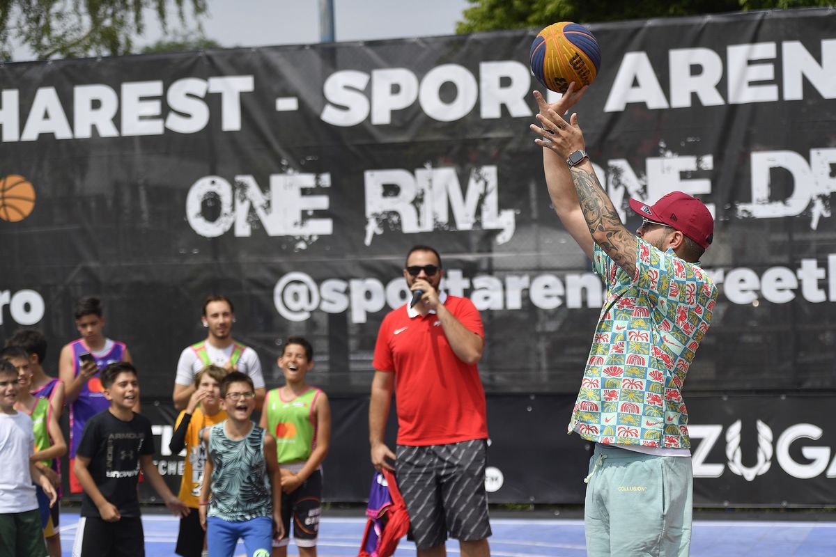 Speak a jucat baschet cu copiii la Sport Arena Streetball, în turneul-record cu 700 de participanți