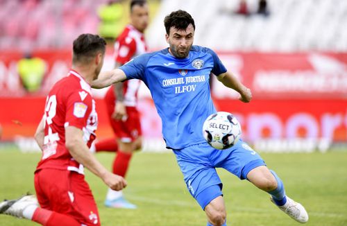 Dinamo și Academica Clinceni au fost două dintre echipele care în sezonul trecut și-au lăsat jucătorii cu câteva salarii bune neplătite