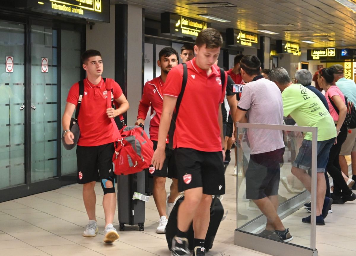 FOTO Dinamo a revenit din cantonamentul din Slovenia 06.07.2023