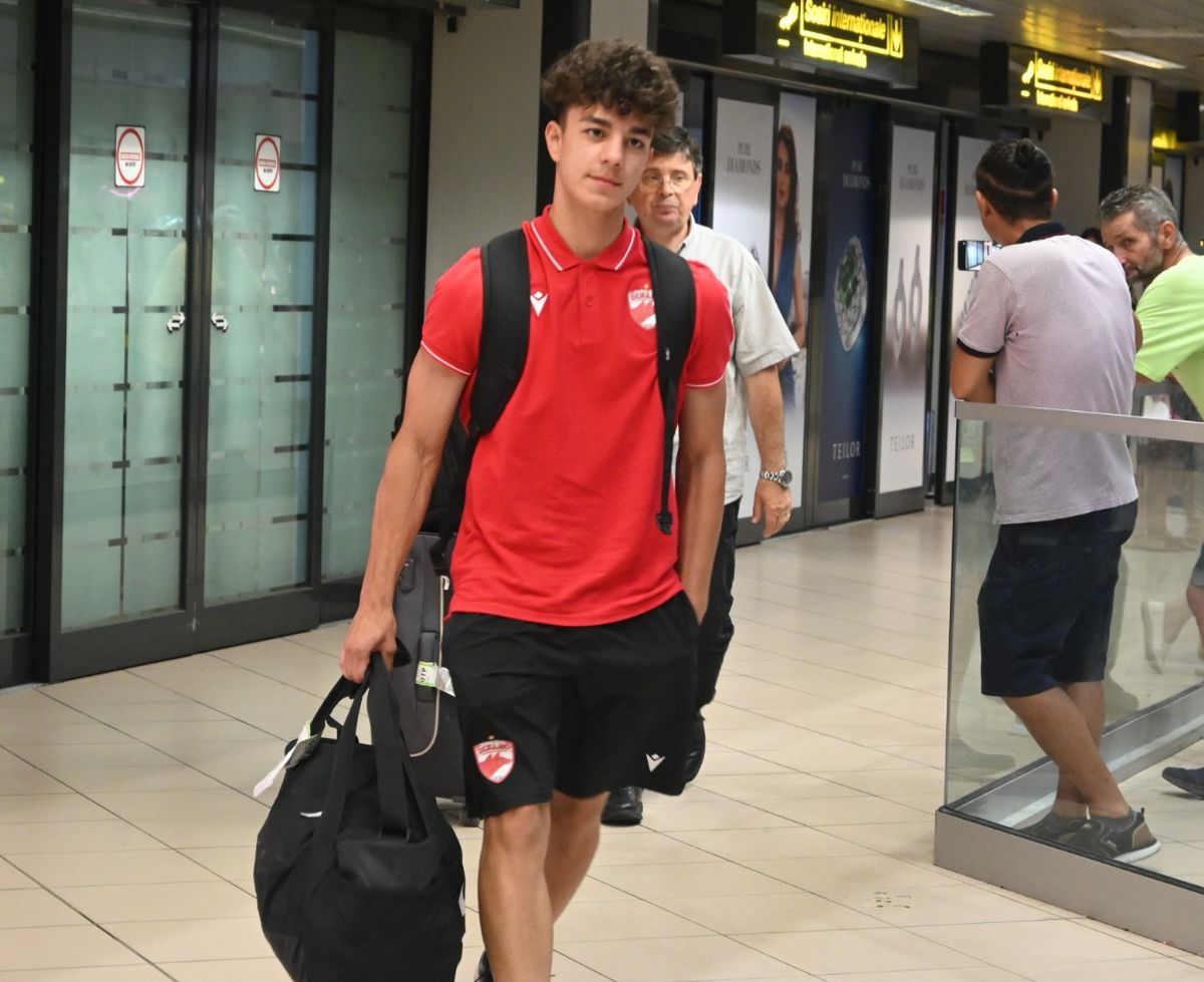 FOTO Dinamo a revenit din cantonamentul din Slovenia 06.07.2023