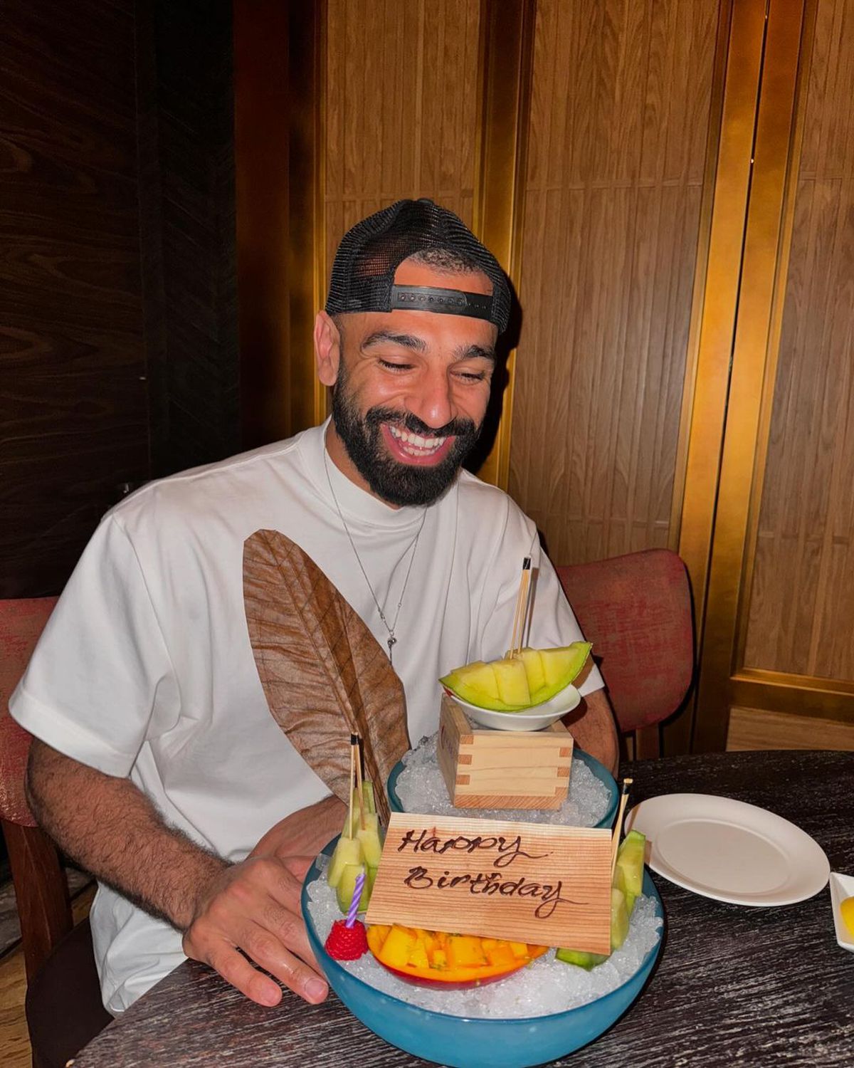 Unul dintre cei mai populari fotbaliști ai lumii, de nerecunoscut la plajă