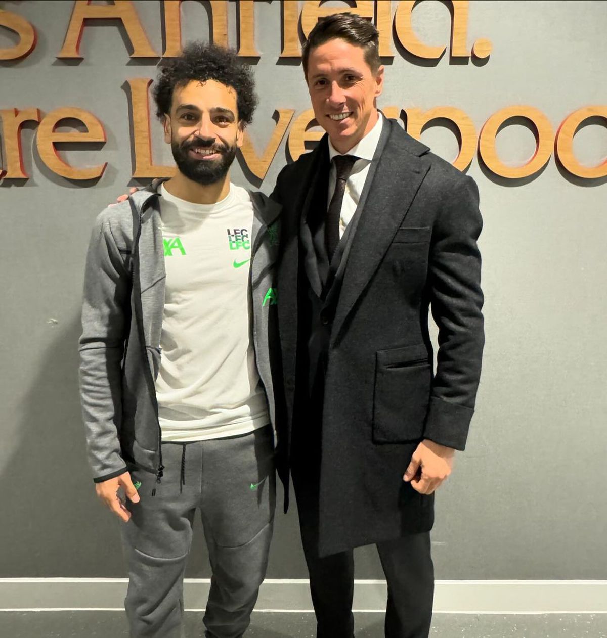 Unul dintre cei mai populari fotbaliști ai lumii, de nerecunoscut la plajă