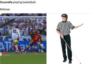 Italienii îi consolează pe nemți pentru deciziile luate de arbitrul Taylor » Cele mai tari glume după eliminarea Germaniei