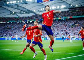 Pe același stadion, aceeași bucurie și tot după un gol decisiv » Fantastica poveste a familiei de fotbaliști ajunsă în reflectoarele „sferturilor” Euro 2024!