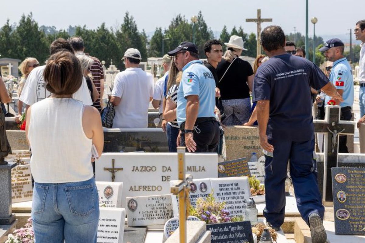 Fanii la mormântul lui Diogo Jota / foto: X