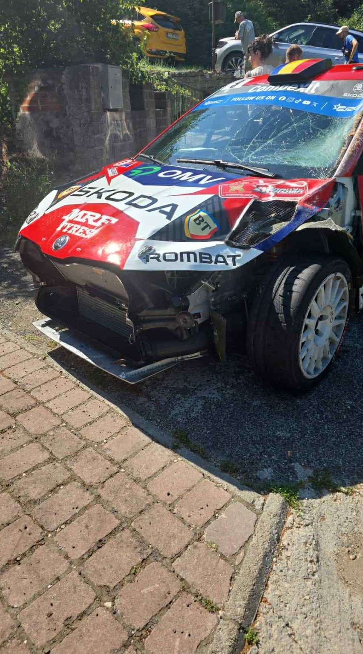 Simone Tempestini, accident în ultima etapă de raliuri » Multiplul campion național a lovit o vacă: iată cum arată mașina după impact